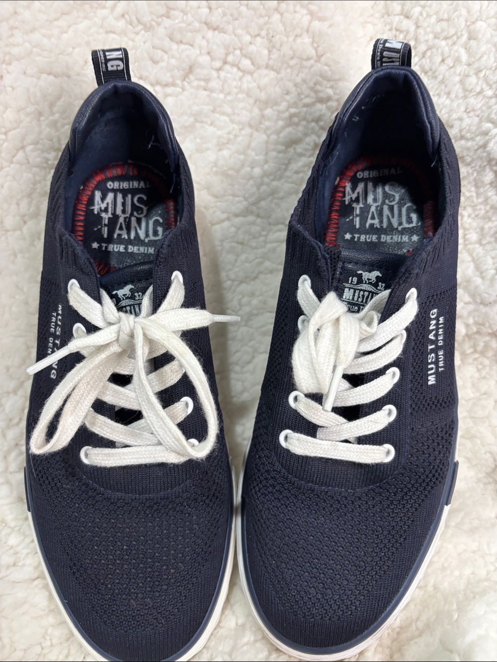 Mustang Navy Knit Women's Casual Sneakers with Cream Laces